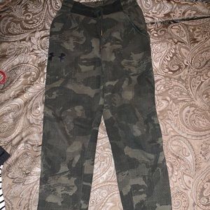 Under armour camo print joggers